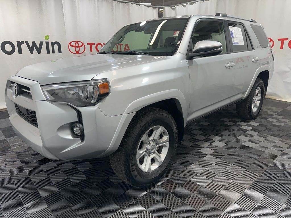 2023 Toyota 4Runner SR5 Premium photo 3