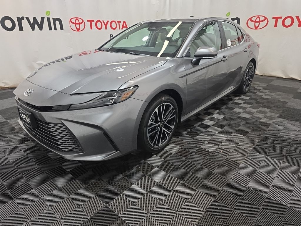 2026 Toyota Camry XLE photo 3