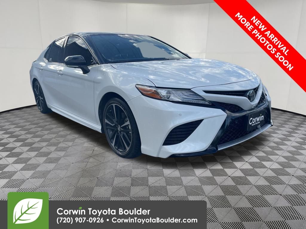 2019 Toyota Camry 2.5 Auto XSE's photo