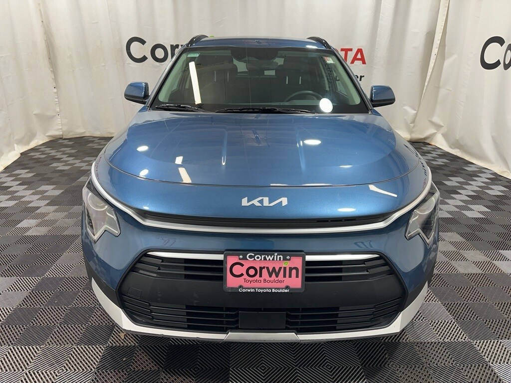 2023 Kia Niro Plug-In Hybrid EX photo 2