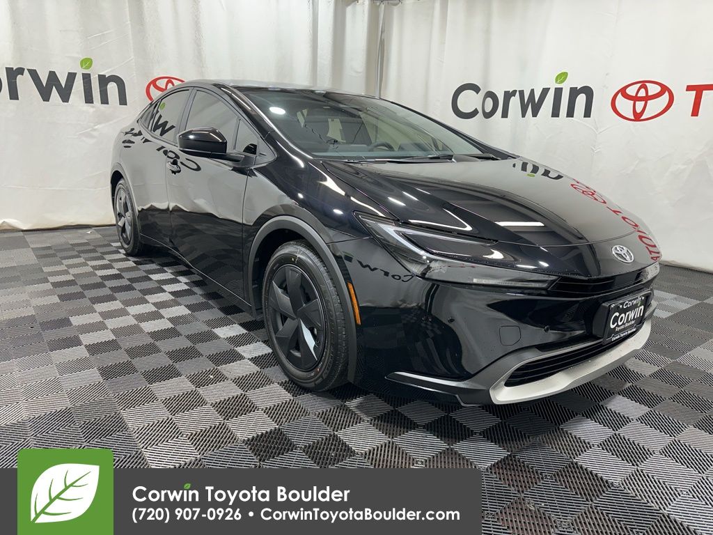 2026 Toyota Prius SE's photo