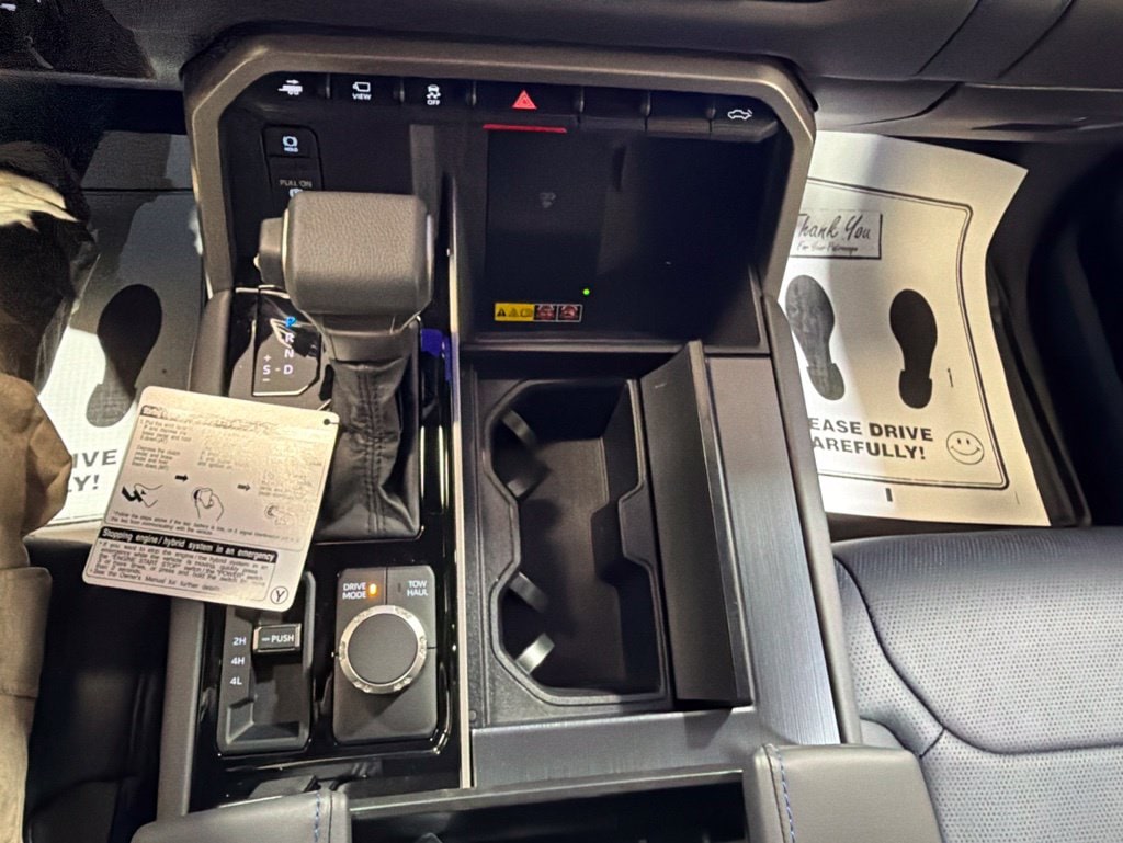 2026 Toyota Tundra Platinum - Photo 32