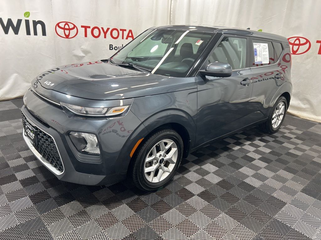 2022 Kia Soul LX S X-Line photo 4