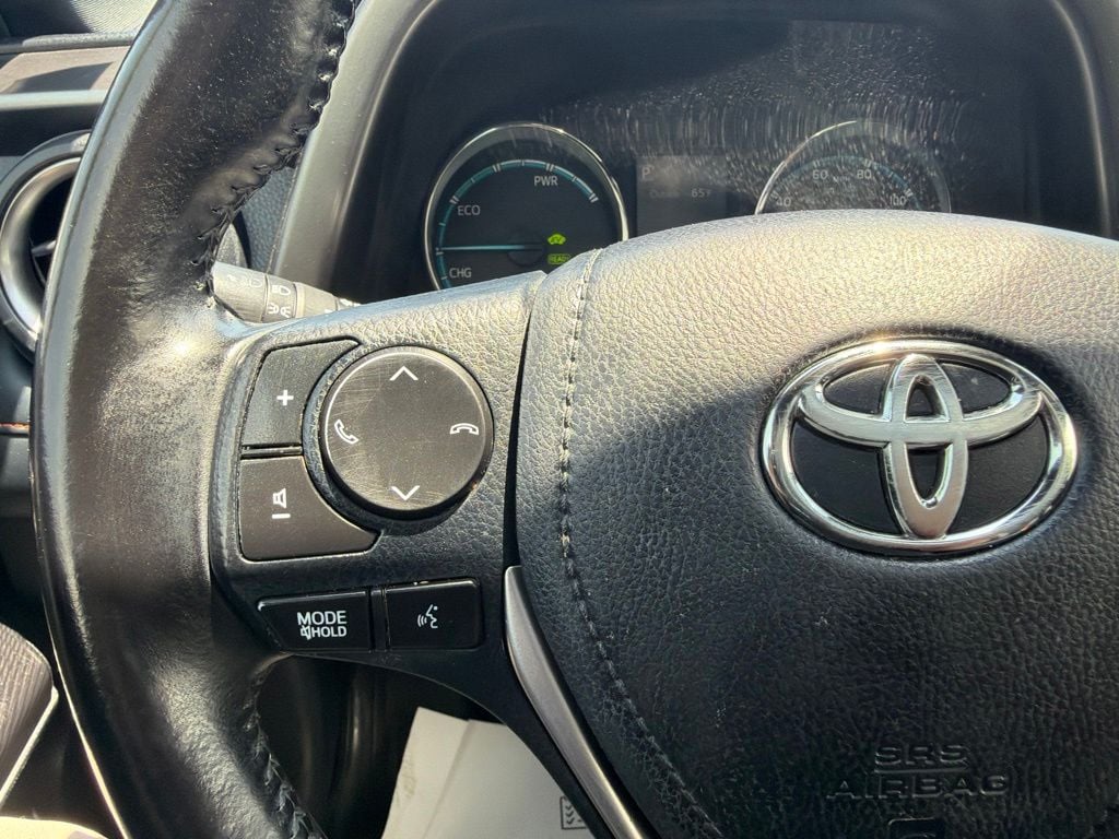 2018 Toyota RAV4 SE - Photo 26