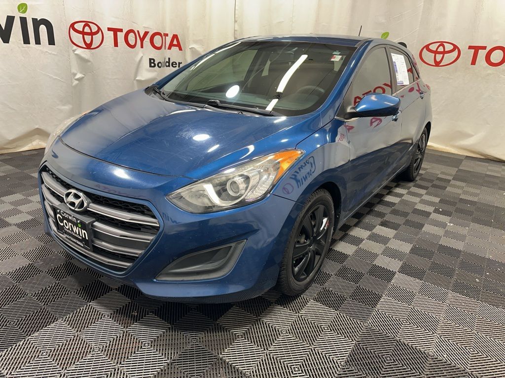 2016 Hyundai Elantra GT Style Tech photo 3