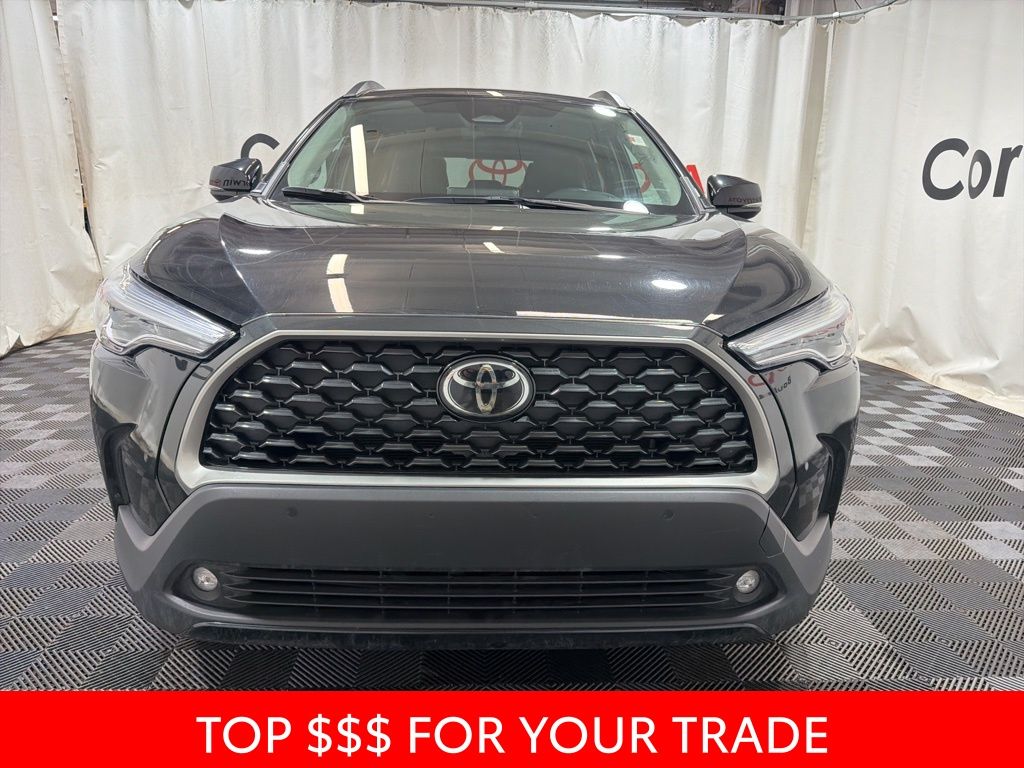 Used 2024 Toyota Corolla Cross XLE with VIN 7MUEAABG4RV081684 for sale in Northfield, Minnesota