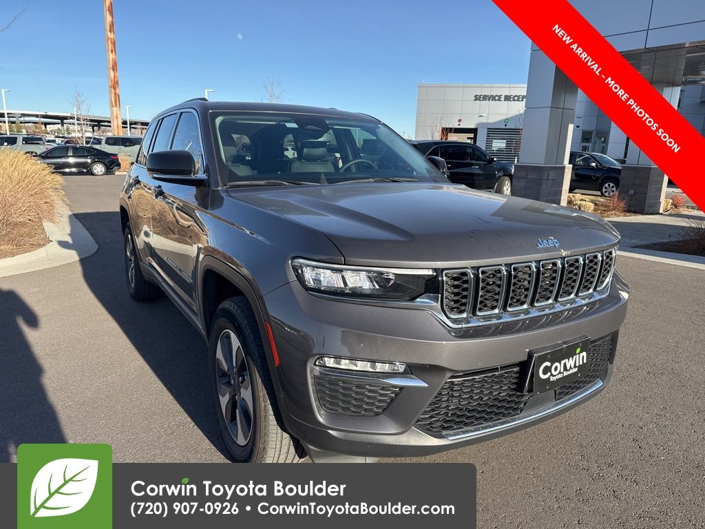 2022 Jeep Grand Cherokee 4xe's photo