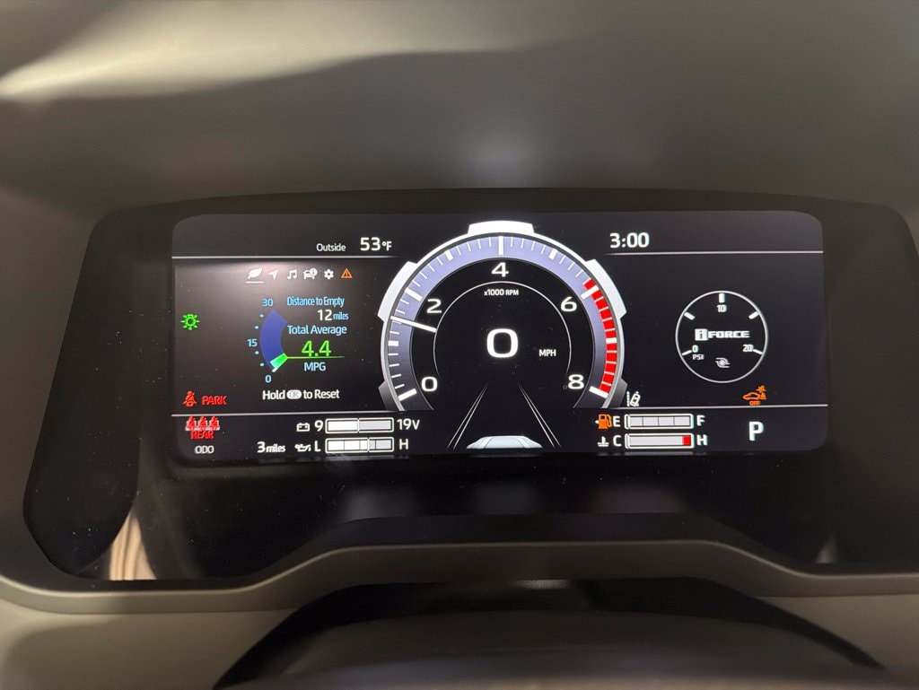 2026 Toyota Tundra Platinum - Photo 25