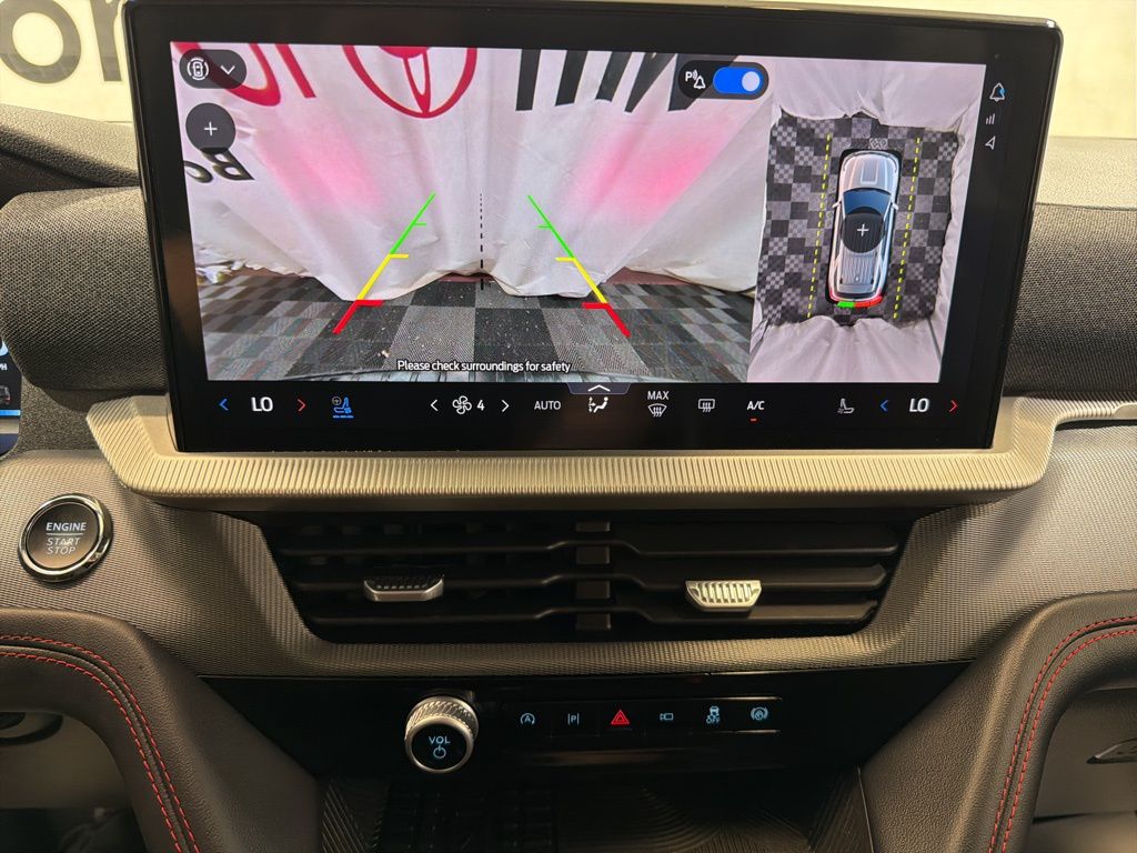 2025 Ford Explorer ST - Photo 31