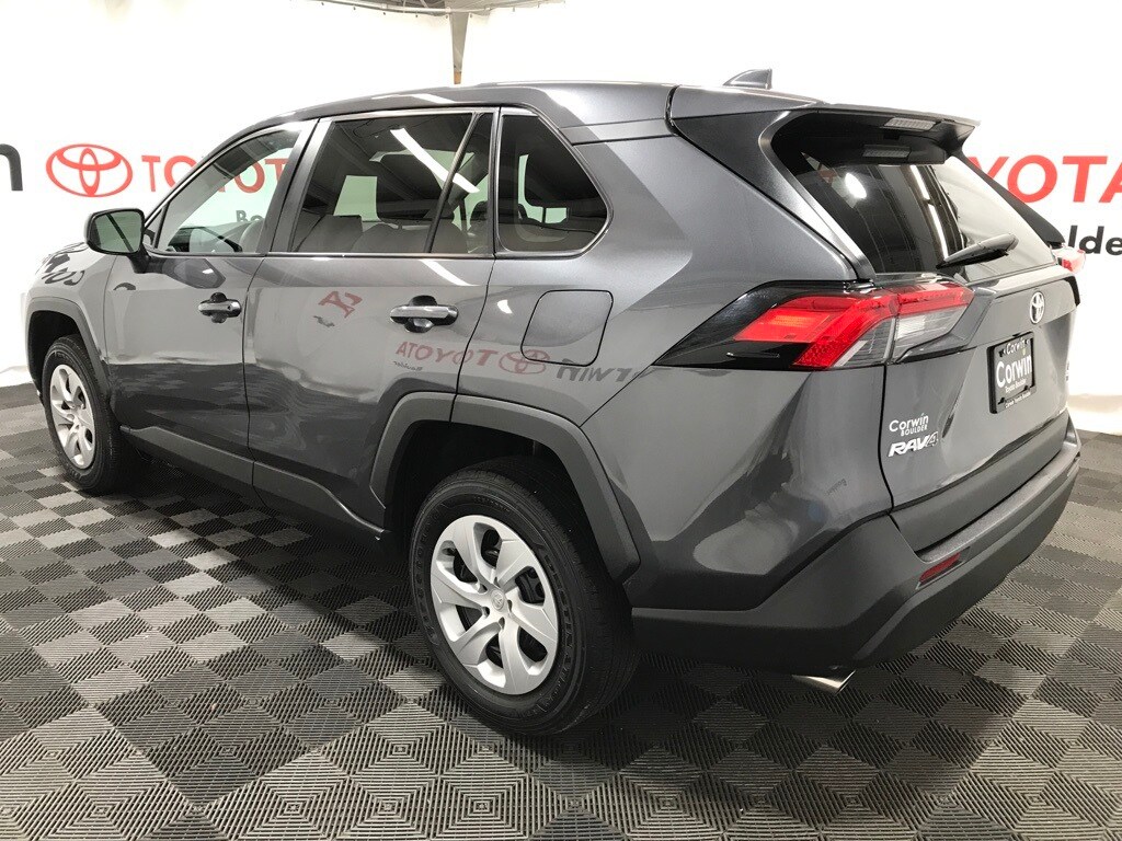 2024 Toyota RAV4 LE photo 2