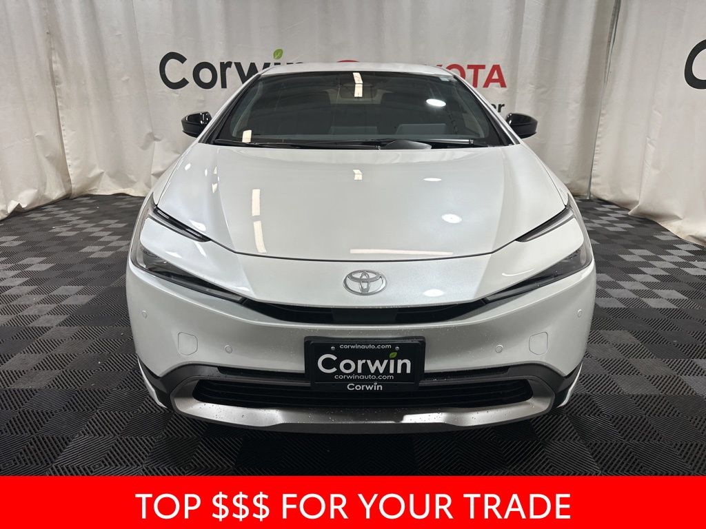 2026 Toyota Prius Plug-in Hybrid SE photo 2