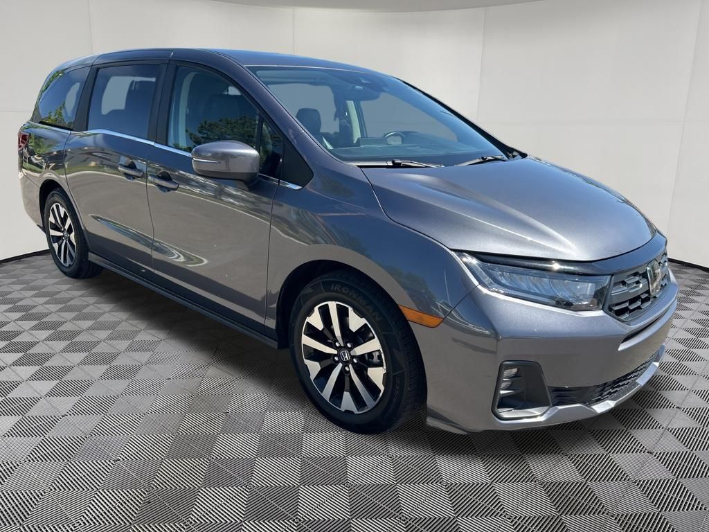 2025 Honda Odyssey EX-L's photo