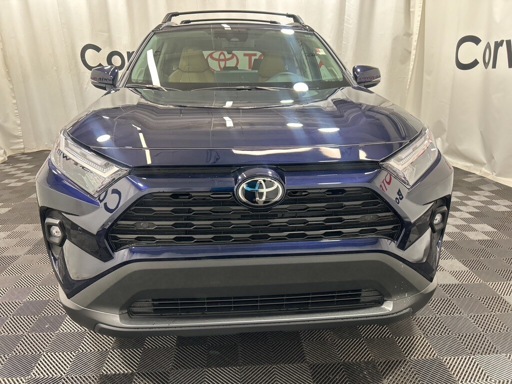 2025 Toyota RAV4 XLE Premium photo 2