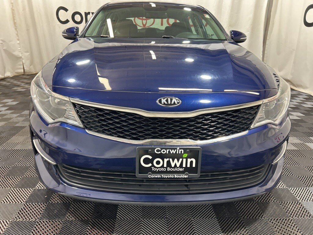 2017 Kia Optima LX photo 2