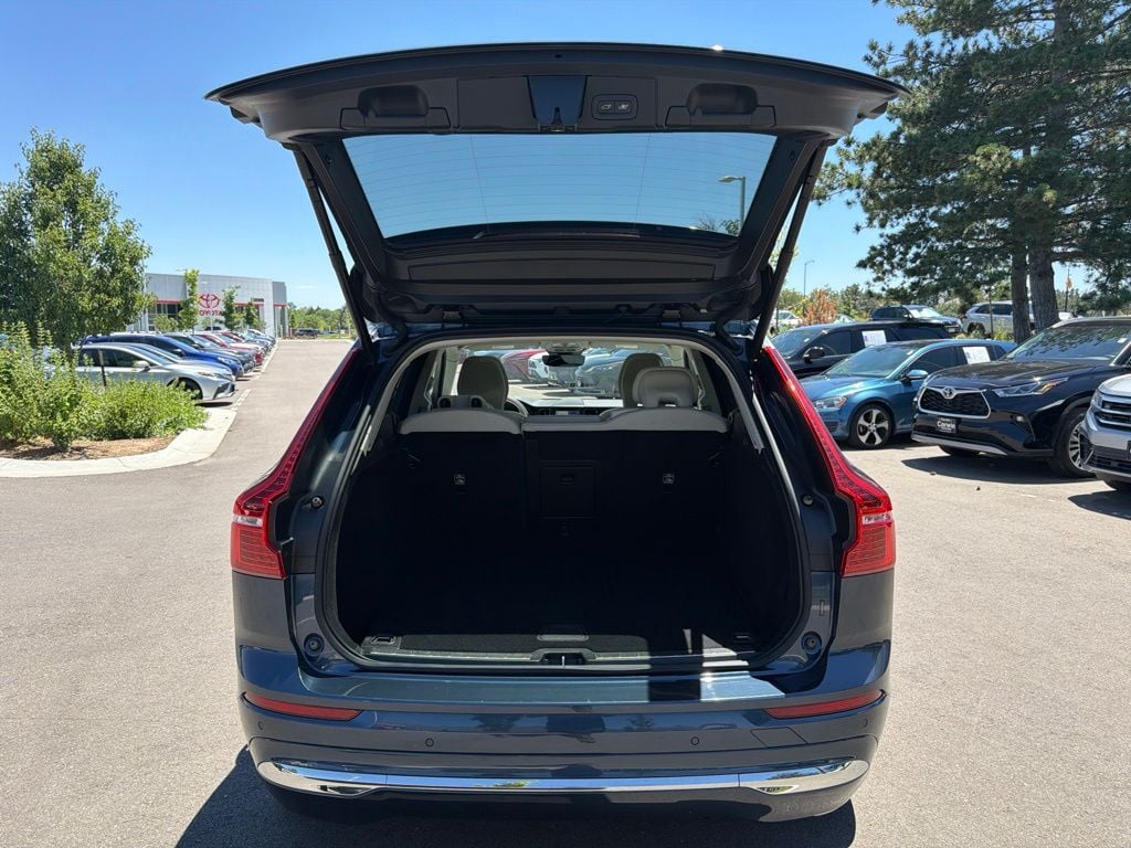 2023 Volvo XC60 Plus - Photo 17