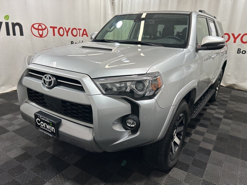 2024 Toyota 4Runner TRD Off-Road Premium photo 3