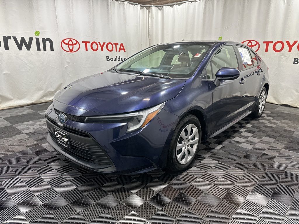 2024 Toyota Corolla Hybrid LE photo 3