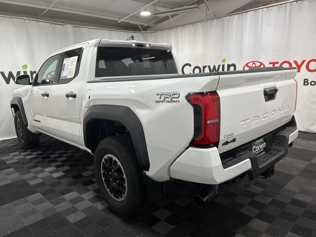 2024 Toyota Tacoma TRD Off-Road photo 3
