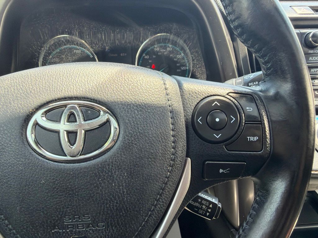 2018 Toyota RAV4 SE - Photo 27
