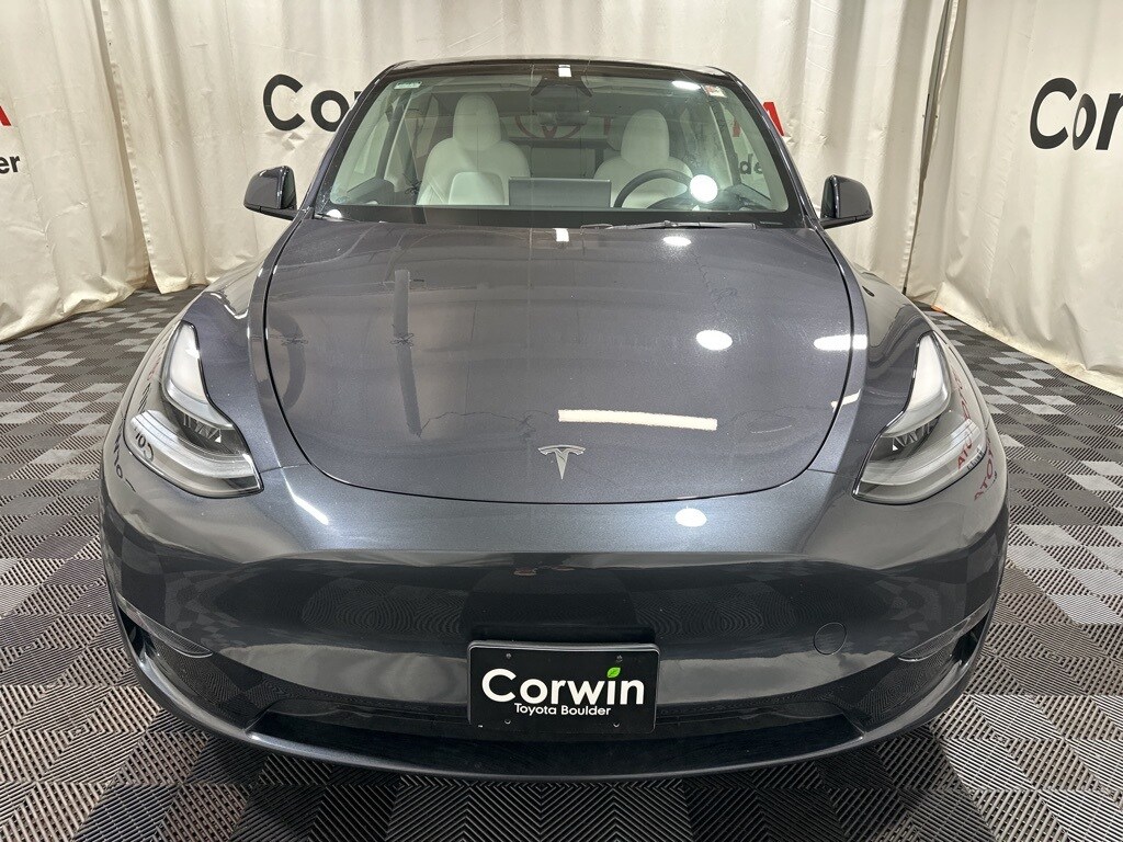2024 Tesla Model Y Long Range photo 2