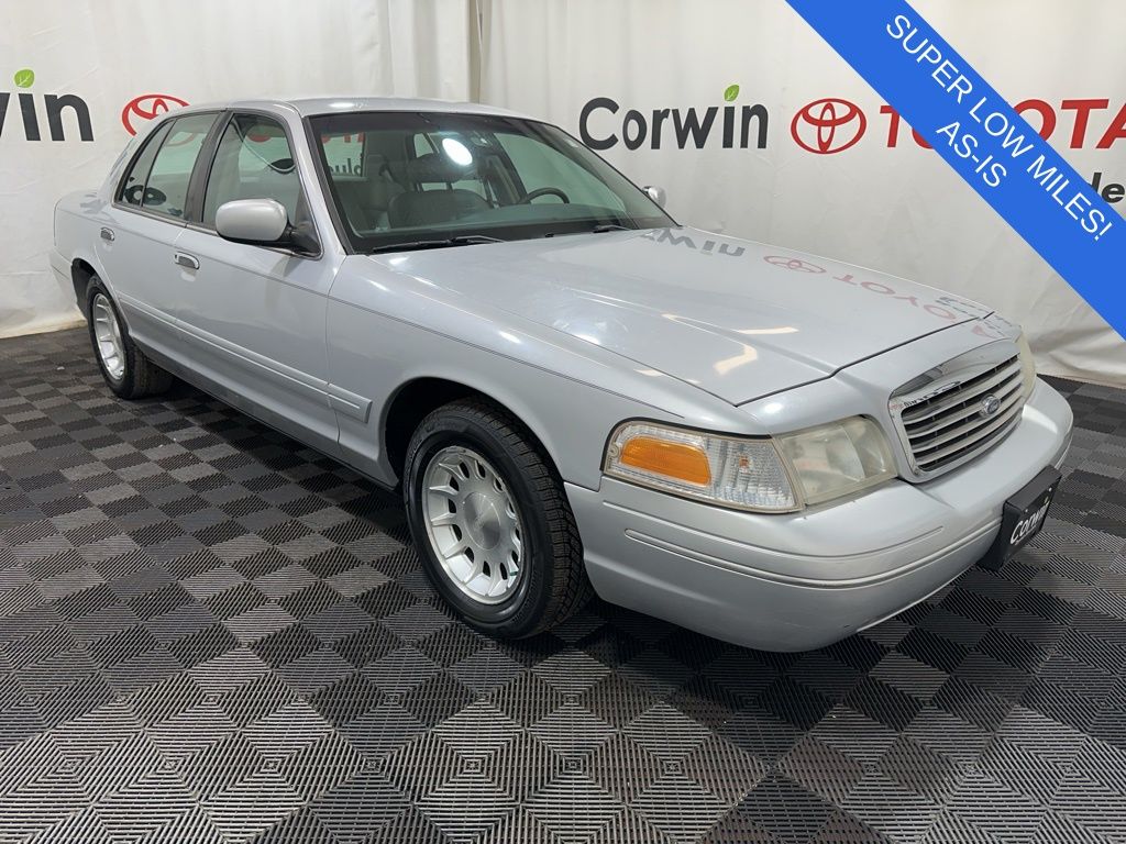 1998 Ford Crown Victoria Base