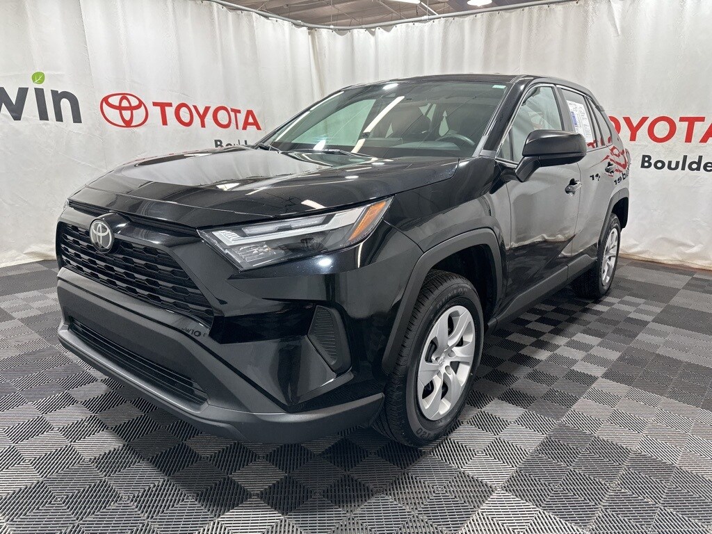 2024 Toyota RAV4 LE photo 2