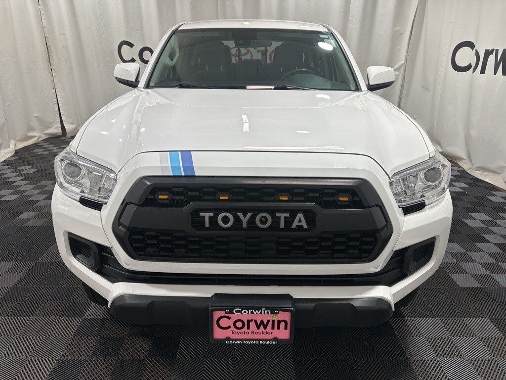 2020 Toyota Tacoma SR photo 2