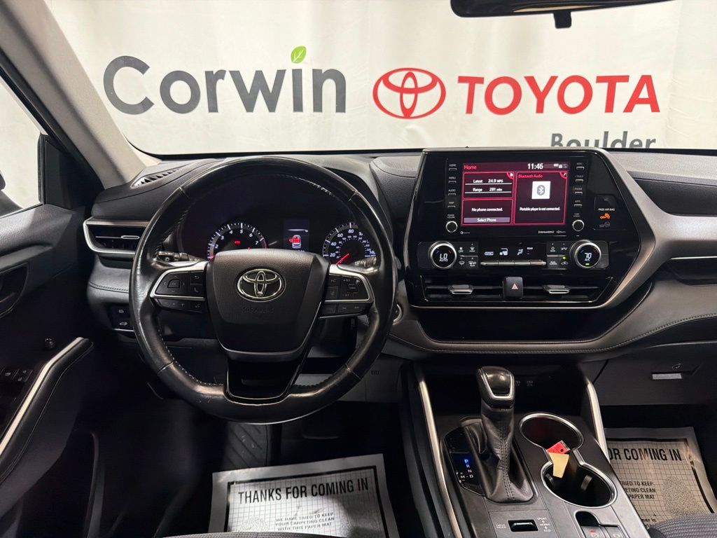 2020 Toyota Highlander 26