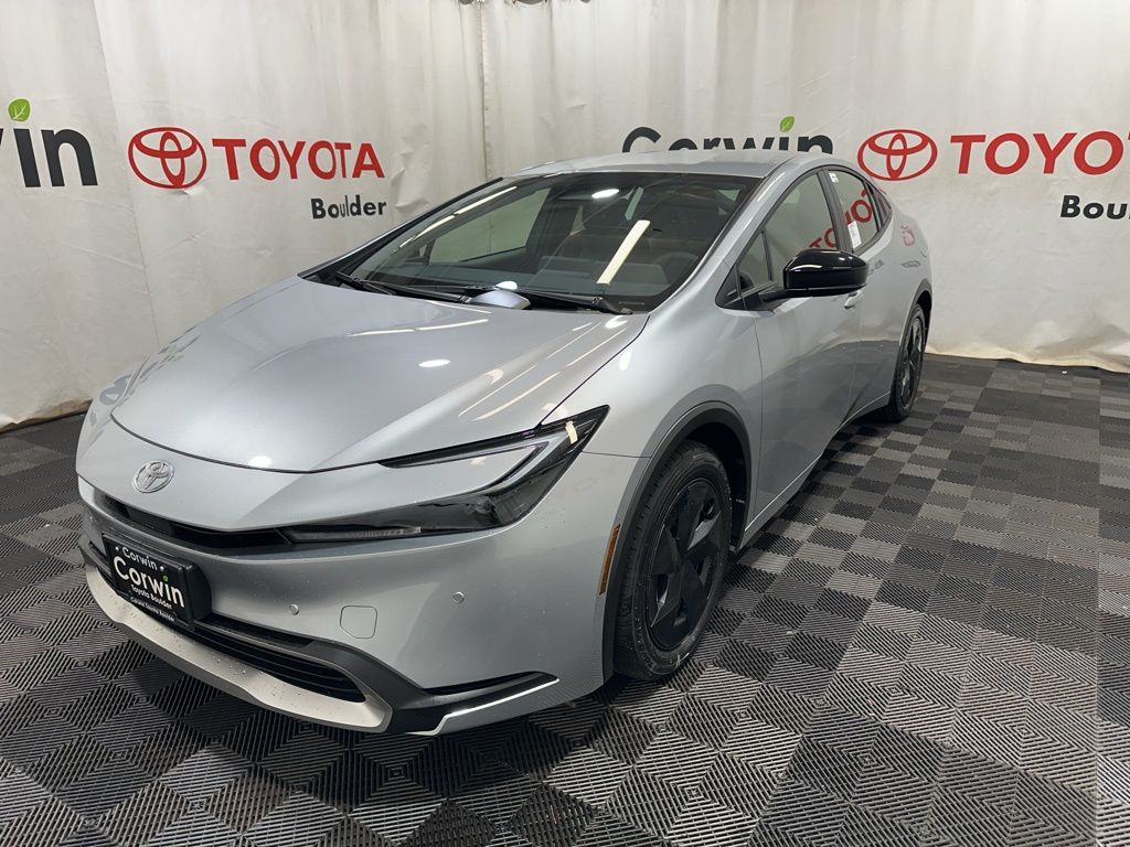 2026 Toyota Prius Plug-in Hybrid SE photo 3