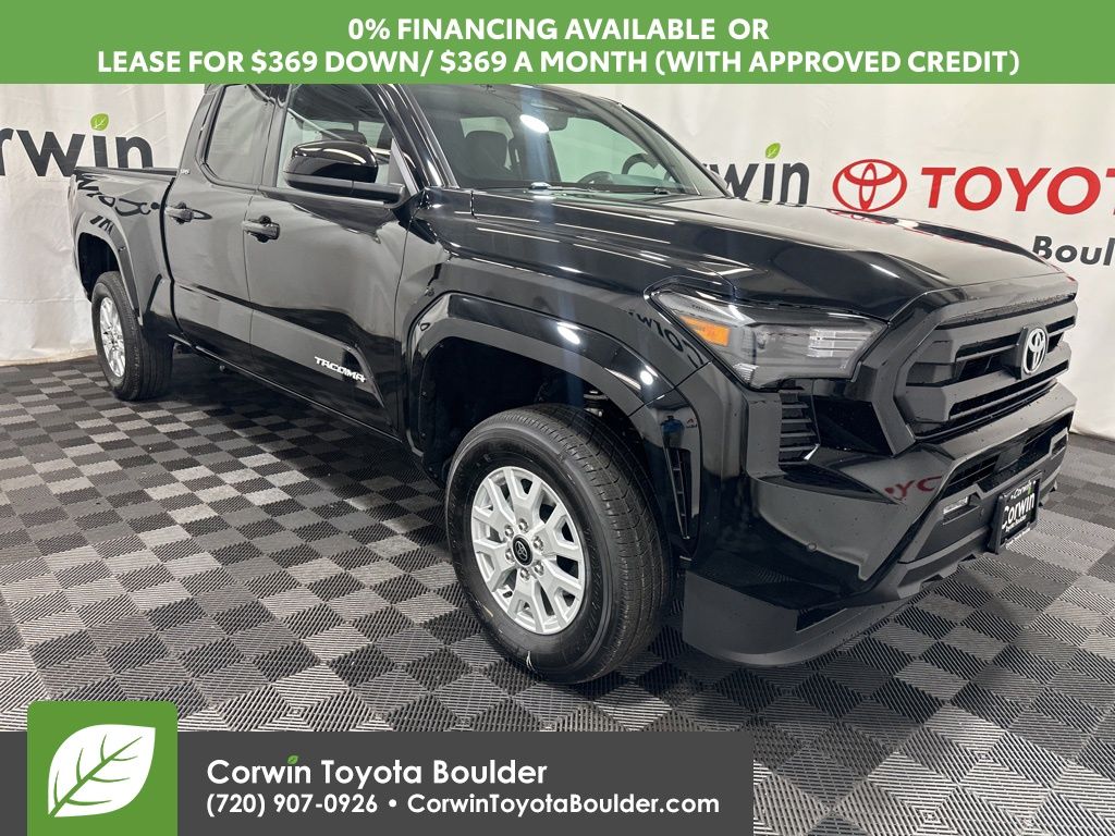 2025 Toyota Tacoma SR5's photo