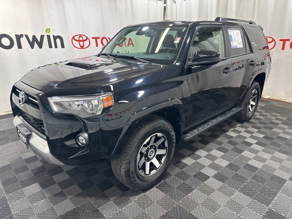 2024 Toyota 4Runner TRD Off-Road photo 3