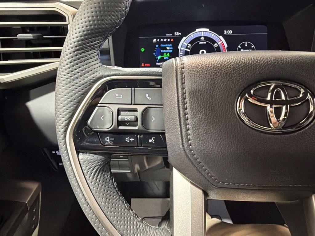 2026 Toyota Tundra Platinum - Photo 26