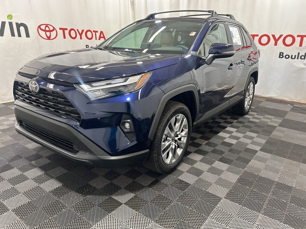 2025 Toyota RAV4 XLE Premium photo 3
