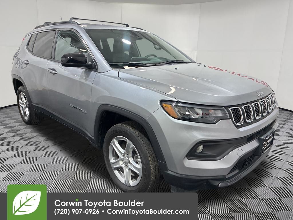 2023 Jeep Compass Latitude 4X4's photo
