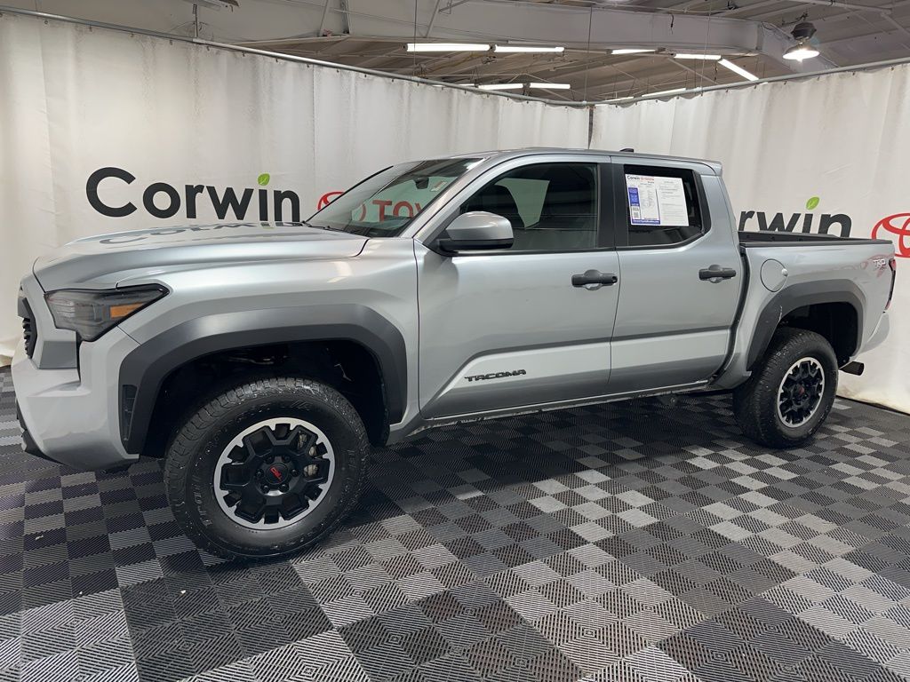 2024 Toyota Tacoma TRD Sport photo 2