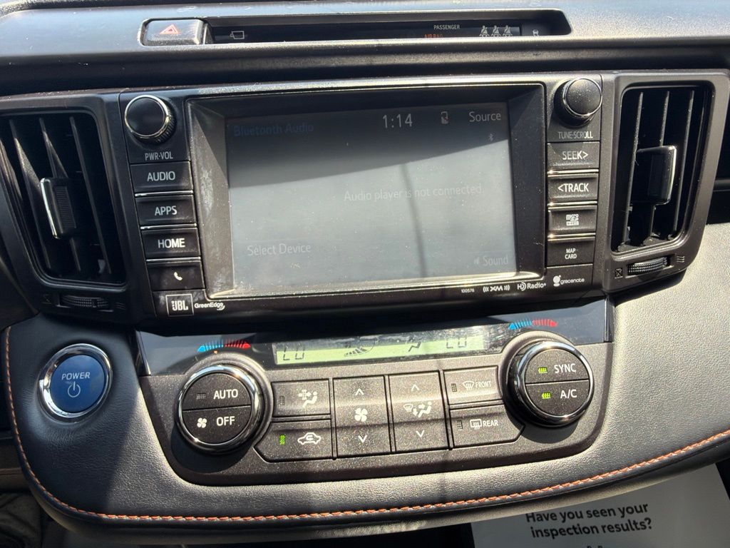 2018 Toyota RAV4 SE - Photo 28