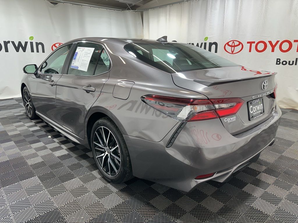 2024 Toyota Camry SE photo 4