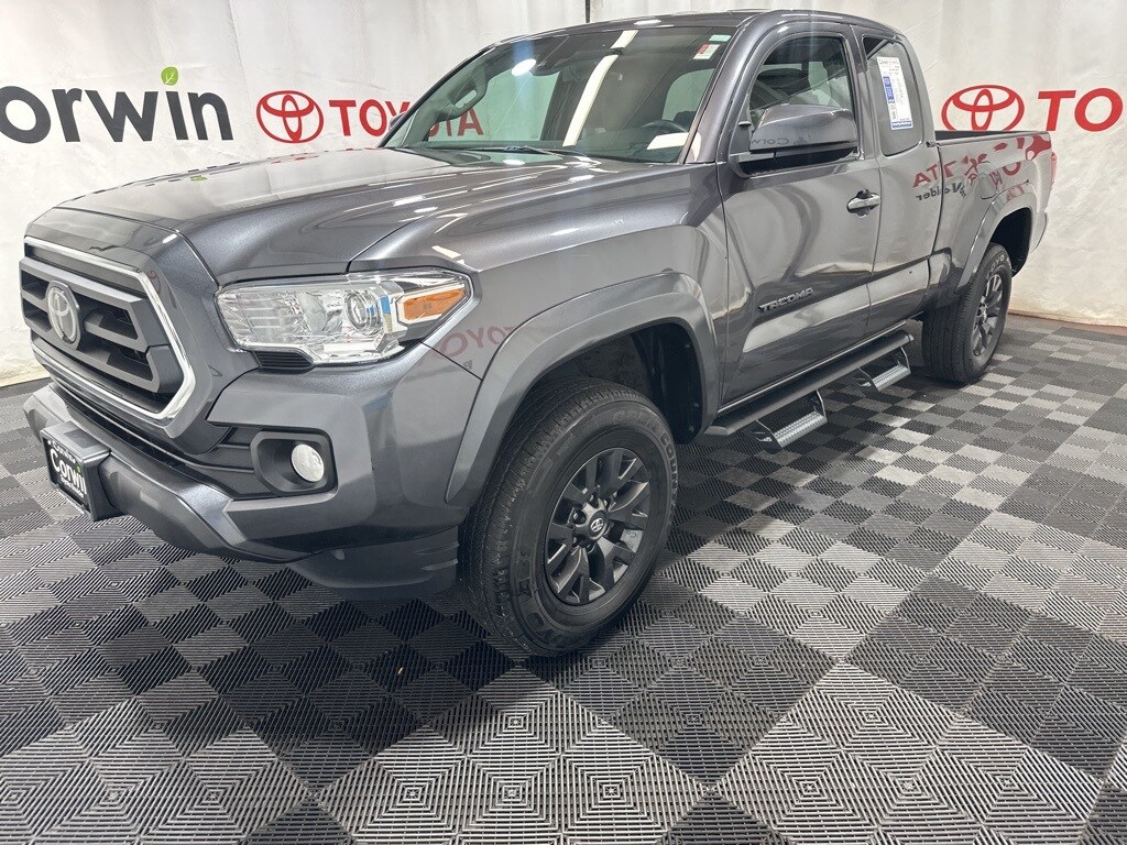2022 Toyota Tacoma SR5 photo 3
