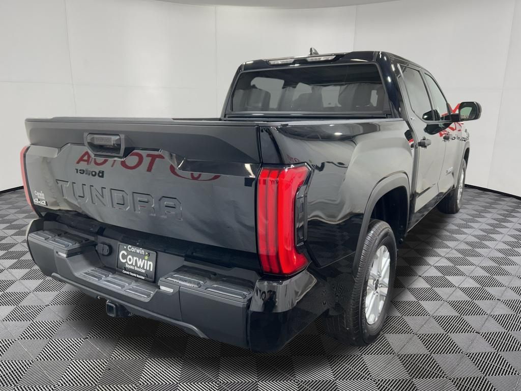 2024 Toyota Tundra SR5 - Photo 7