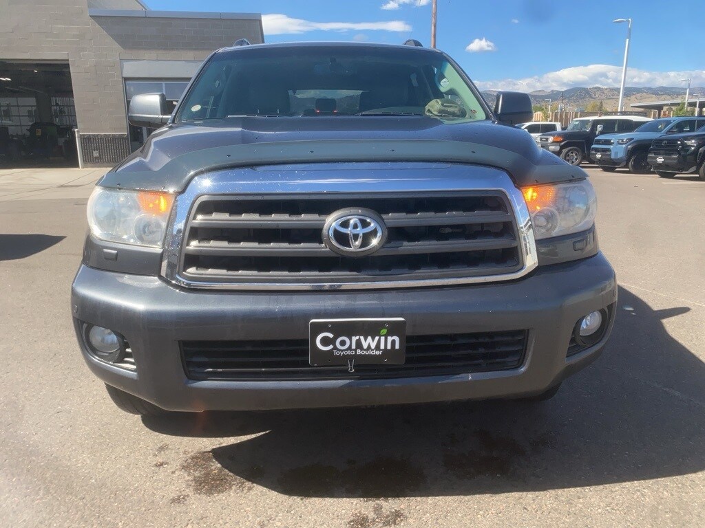 2012 Toyota Sequoia SR5 photo 2