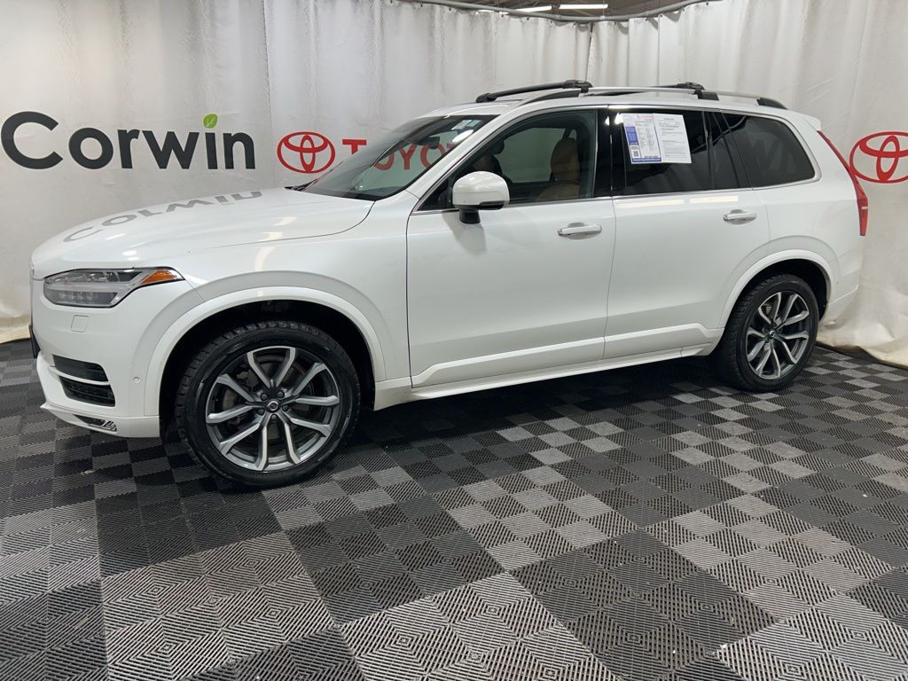 2018 Volvo XC90 Momentum photo 4