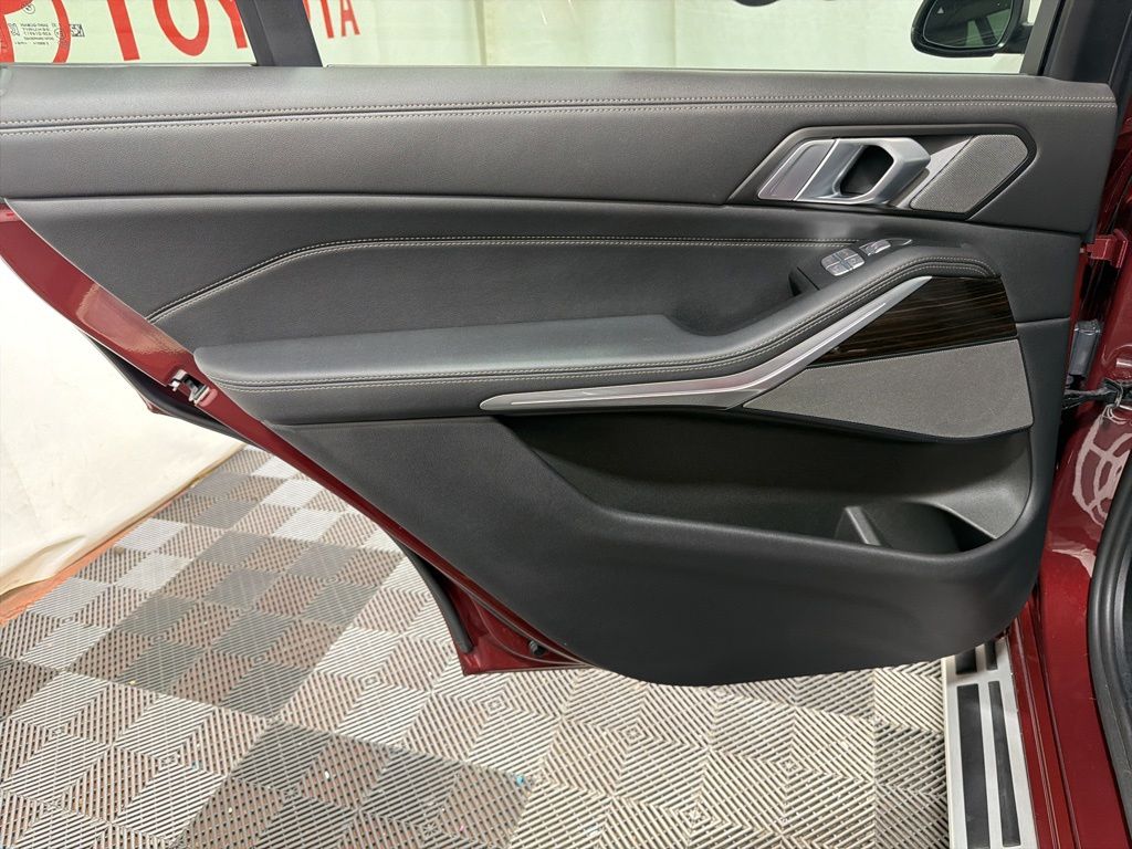 2024 BMW X7 40i - Photo 18
