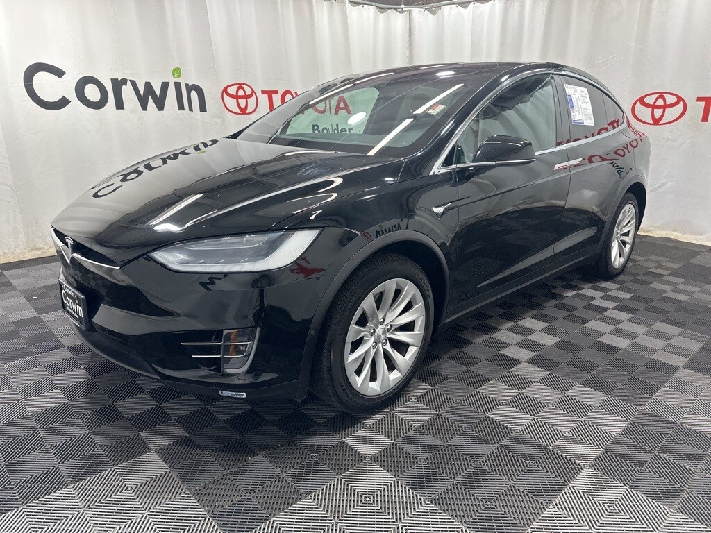 2018 Tesla Model X 75D photo 3