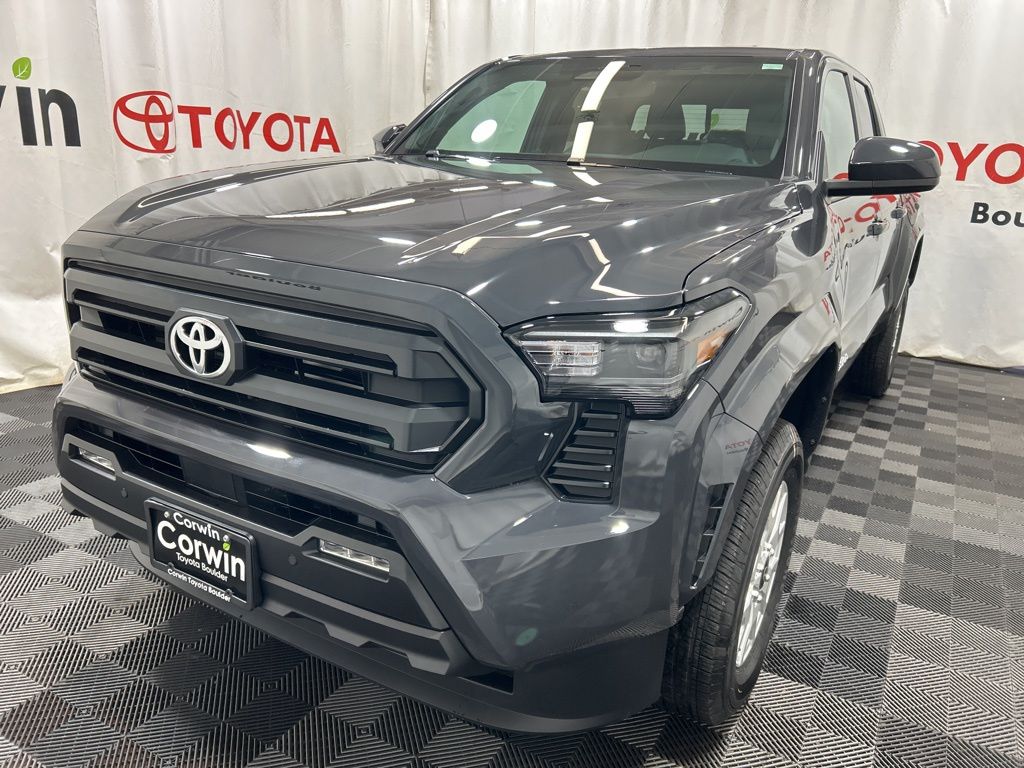 2025 Toyota Tacoma SR5 photo 3