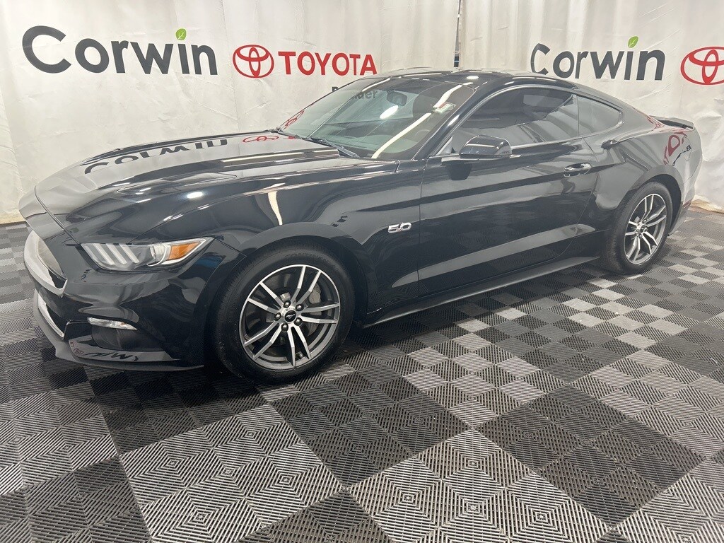 2016 Ford Mustang GT Premium photo 4
