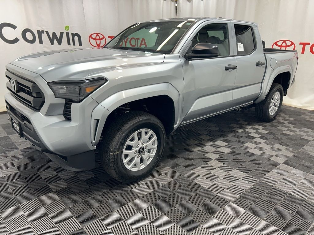 New 2025 Toyota Tacoma SR Truck Double Cab