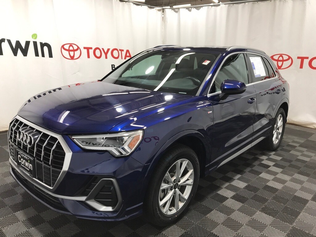 2024 Audi Q3 S line Premium photo 3