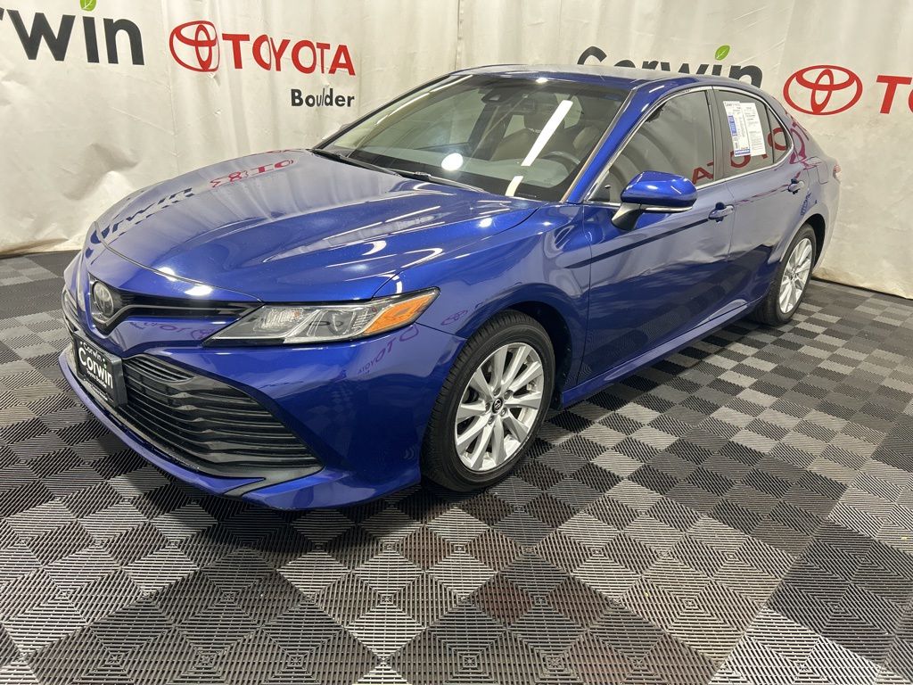 2018 Toyota Camry LE photo 4