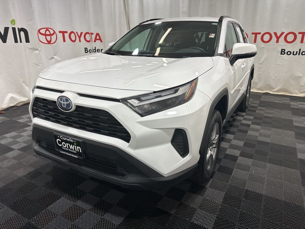 2024 Toyota RAV4 Hybrid LE photo 3