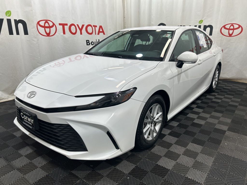 2025 Toyota Camry LE photo 4